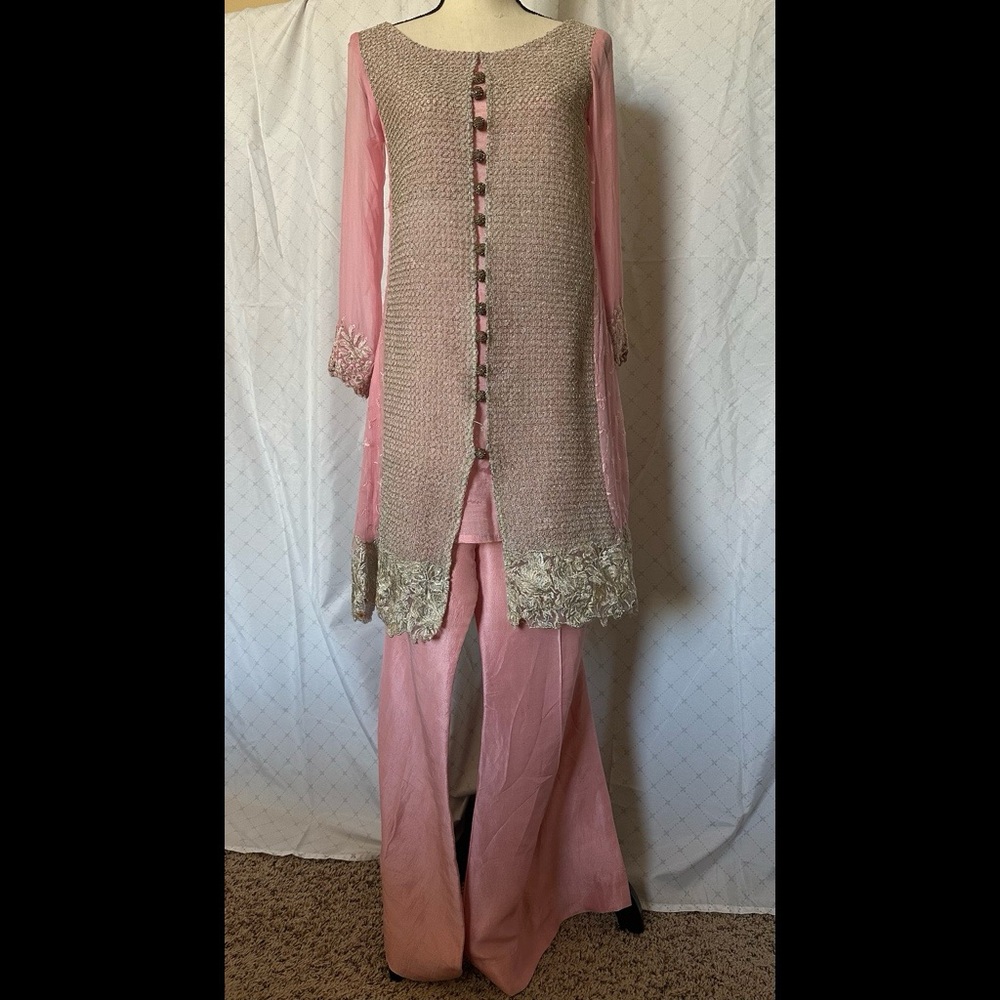 NWOT Maria B inspired pale pink outfit with silver